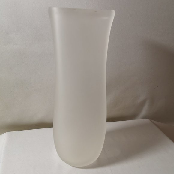 Large Unique & Beautiful Artist Signed Frosted Glass Vase w Pinched Design - Picture 1 of 6